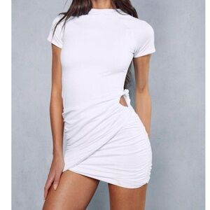 One side cut out scrunch tee shirt dress white size medium